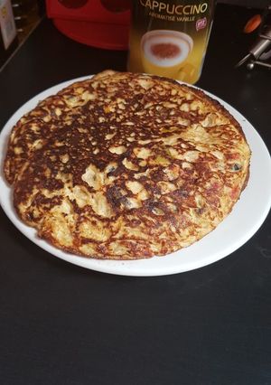 O poză a rețetei Tortillia spaniolă cu cașcaval și legume.