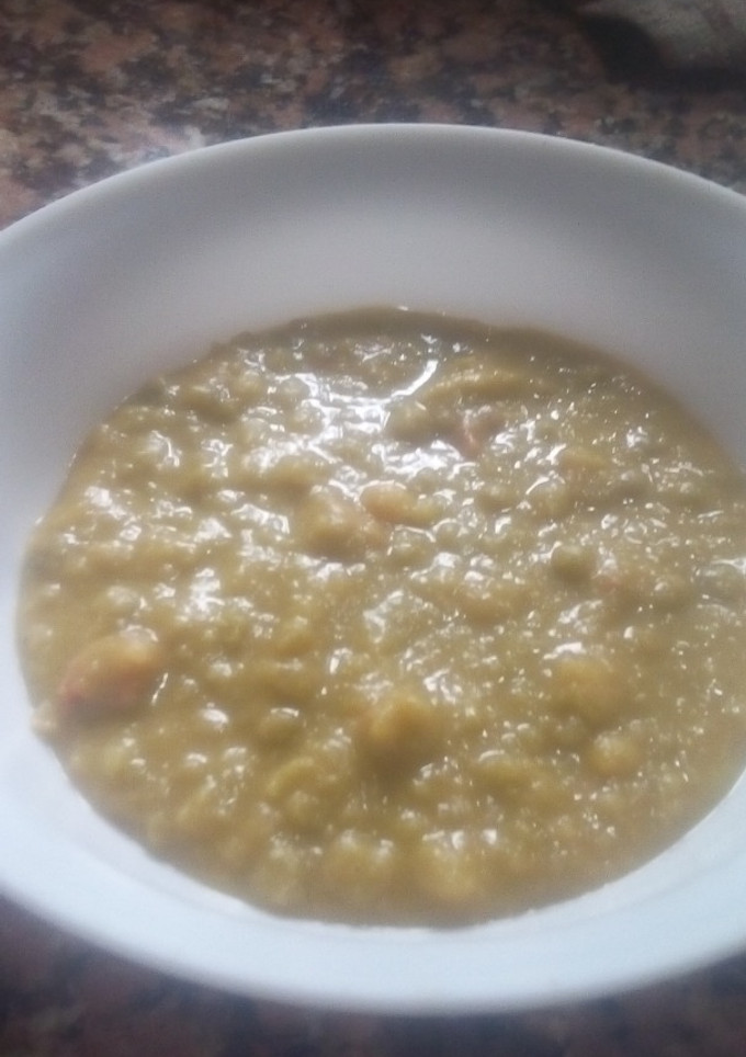 Una foto de Sopa crema de arvejas