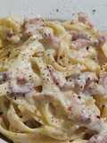 Paste cu sos alb (carbonara) mai simple