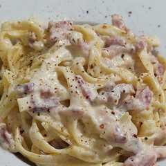 O poză a rețetei Paste cu sos alb (carbonara) mai simple.