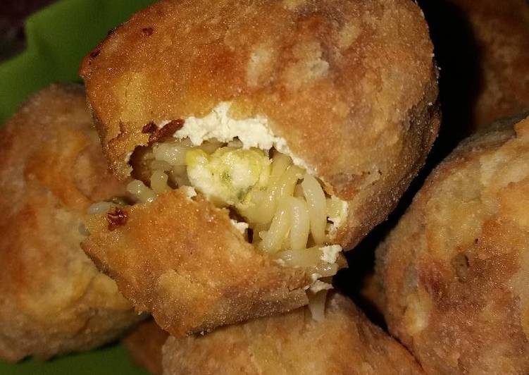 Tahu isi kriuk MTB (Mie Telur Baso) ๐