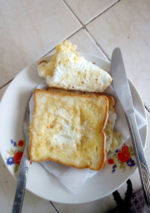 A picture of Toasted bread.