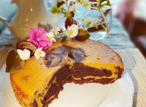 Foto principal de Bizcocho Mármol con Cacao Puro y Nata