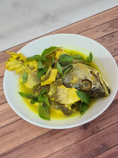Foto resep Gulai kepala ikan Mas agus