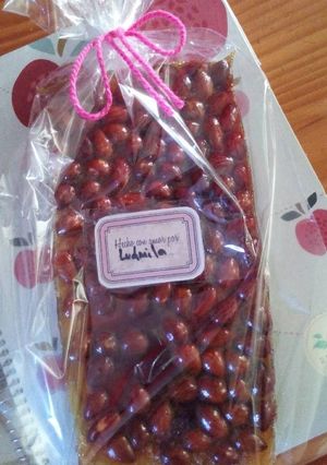 Una foto de Turrón de almendras