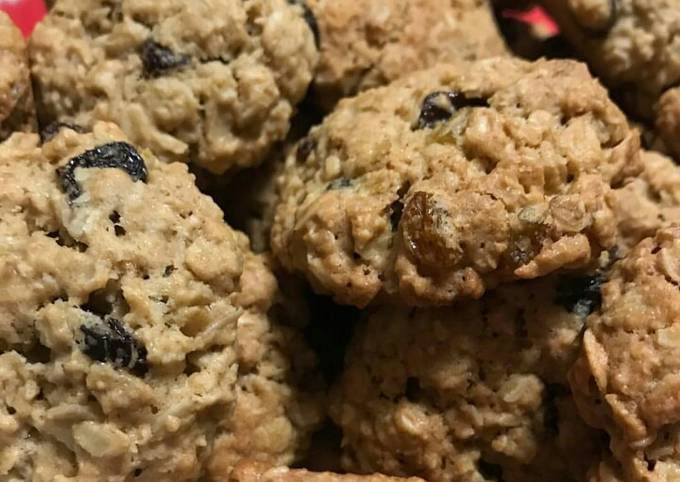 Recipe Crunchy Soft and Chewy Oatmeal Raisin Cookies *updated*