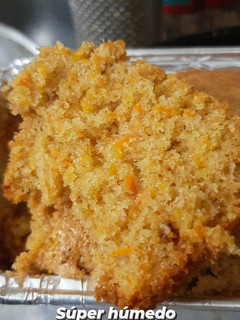 Una foto de Budín integral de zanahoria y naranja súper húmedo 🍊🥕