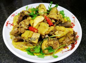 Hình của món Gà tre kho sả nghệ.
