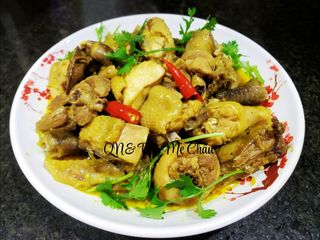 Gà tre kho sả nghệ