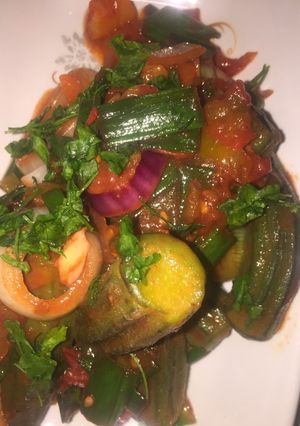 A picture of Tomato and okro salad.