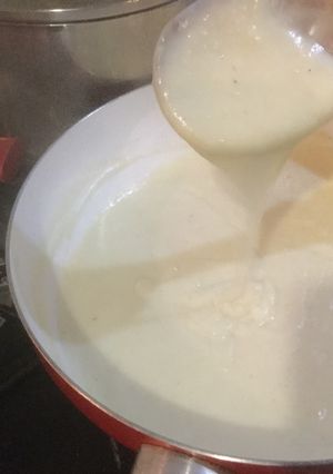 Una foto de Salsa blanca y bechamel