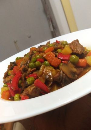 A picture of Beef veggie casserole.