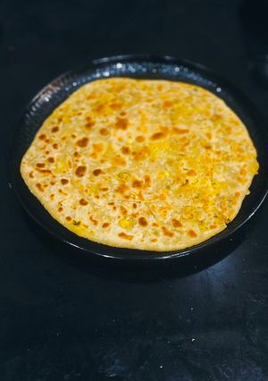 A picture of Stuffed Kala Chana Paratha.