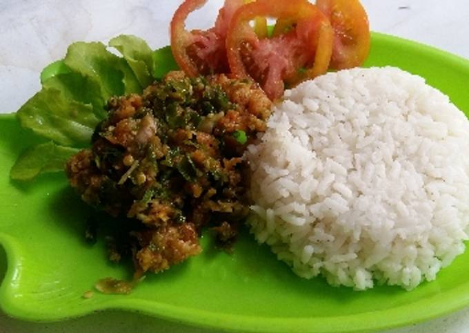 CARA MEMBUAT SAMBAL HIJAU AYAM GEPREK/ENAK