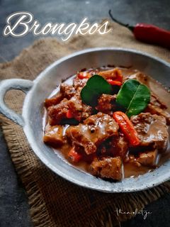 Foto resep Brongkos Tahu Krecek