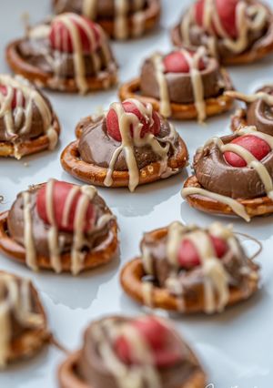 A picture of Rolo and Pretzels Christmas treats.