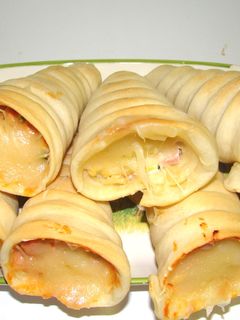 Tölcséres pizza recept fotója