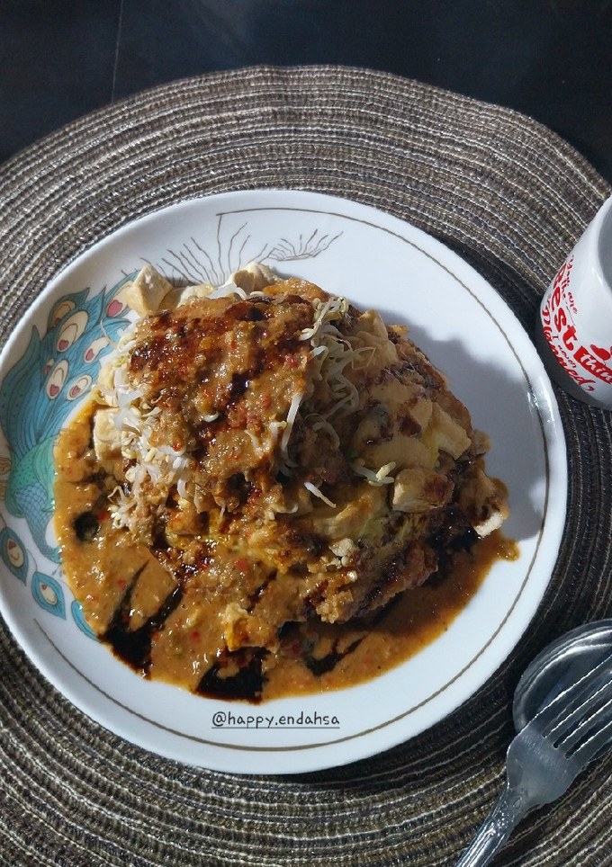 Foto resep Nasi Tahu Tek-Tek Bumbu Pecel