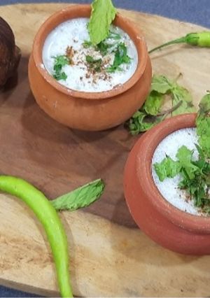 મસાલા છાસ (Masala Chaas Recipe In Gujarati) રેસીપી મુખ્ય ફોટો