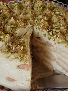Pisztáciás tiramisu torta recept fotója