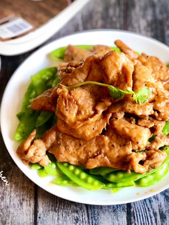 嫩煎肉排荷蘭豆 / 家常菜 的食譜成品照片