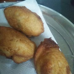 A picture of Bread Roll.