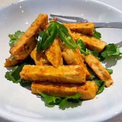 A picture of Miso & Smoked Garlic Glazed Tempeh.