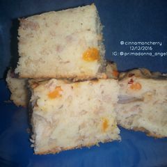 A picture of Tuna Cake Salé (Savory Cake).