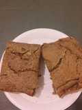 Pan de frijoles rojos, palta y semillas