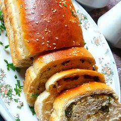 A picture of Spinach bread.