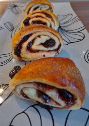 Meggyes háromszögek recept fotója