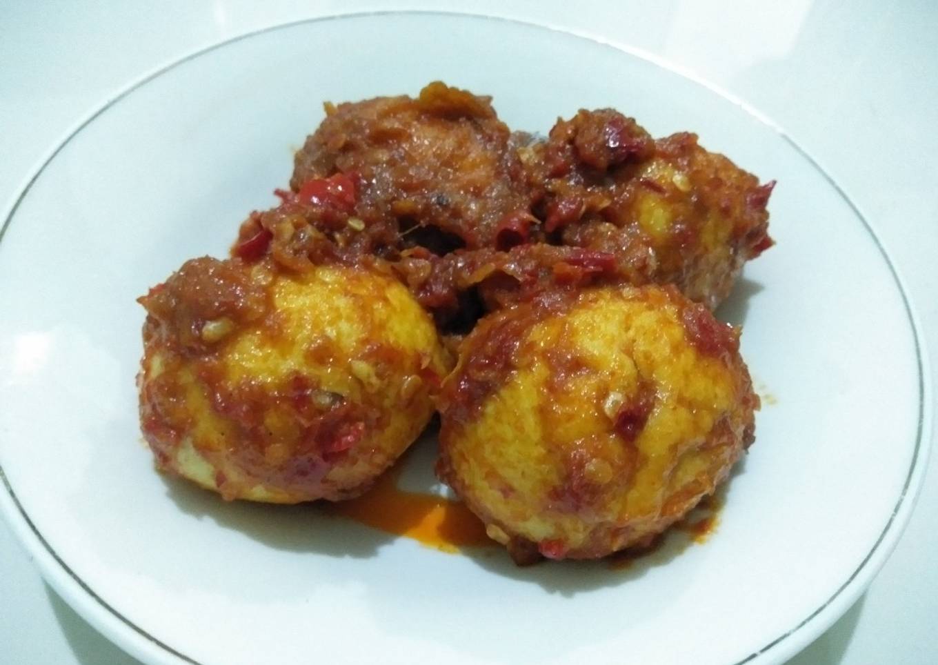 Telur bebek balado ala Neng Apindut