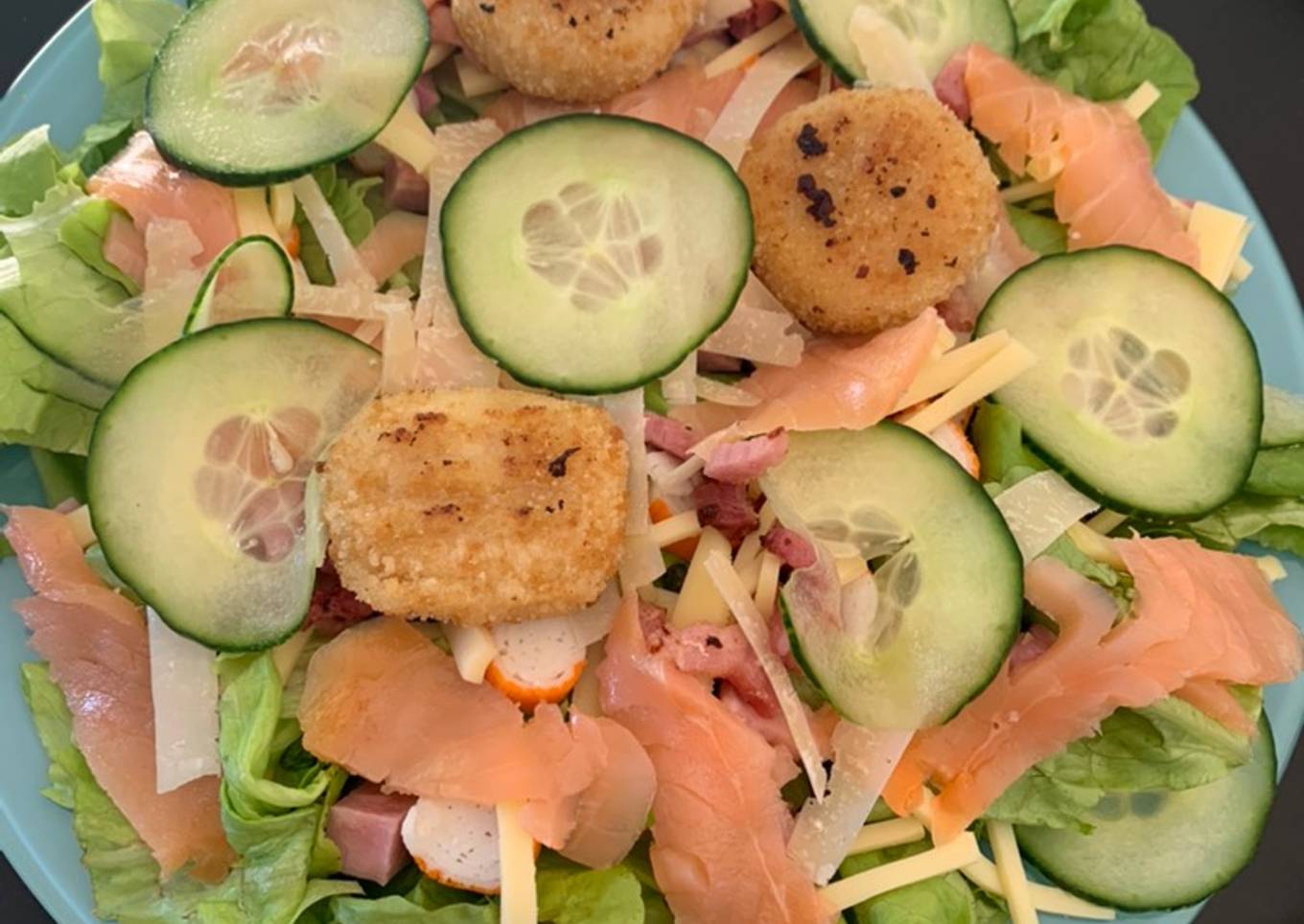 Recipe of Super Quick Homemade Salade saumon chèvre