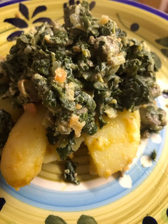 Una foto de Guiso de Acelgas con Papas Doradas