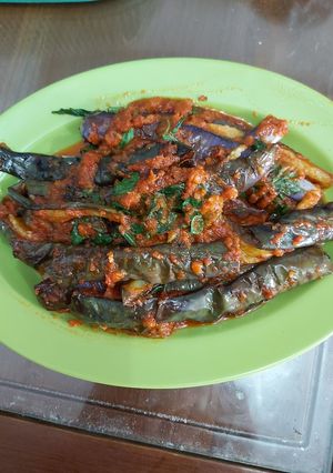 Foto resep Terong Goreng Sambel Belimbing Kemangi Balado