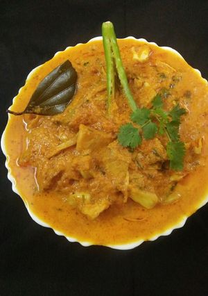 A picture of Jackfruit Curry (kathal).