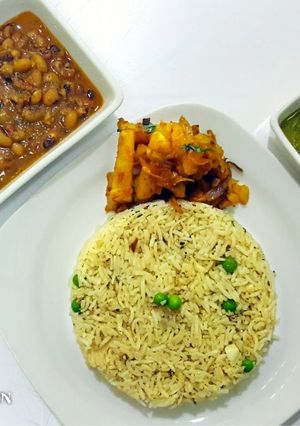 A picture of North indian style bhog.