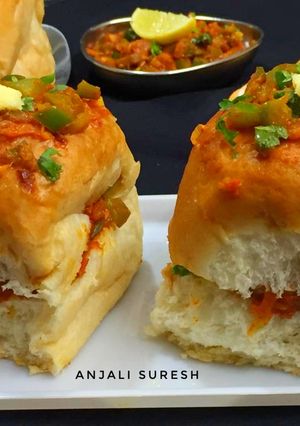 A picture of Masala Pav.