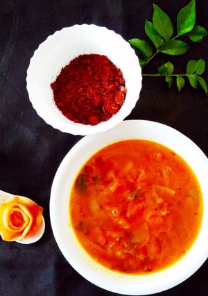 टोमेटो रसम (Tomato rasam recipe in Hindi) रेसिपी मुख्य फोटो
