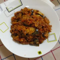 A picture of Dry Shrimps and eggplant.