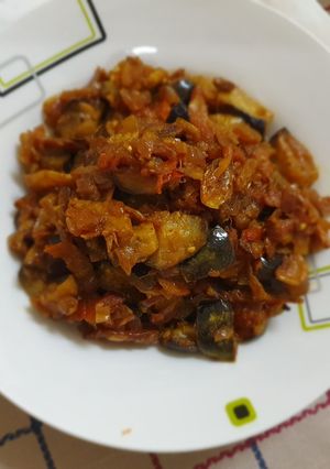 A picture of Dry Shrimps and eggplant.