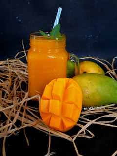 મેંગો ફ્રુટી(Mango fruti recipe in gujarati) રેસીપી મુખ્ય ફોટો