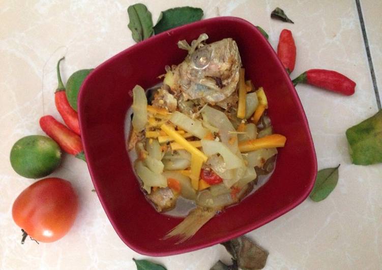 Resep Ikan bumbu acar kuning yang Bisa Manjain Lidah