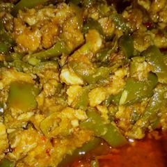 A picture of Capsicum with chicken mince.