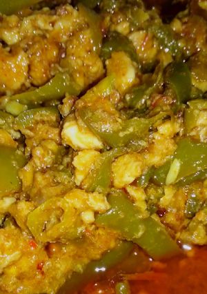 A picture of Capsicum with chicken mince.