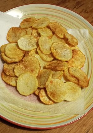 Una foto de Papas chips caseras🍟