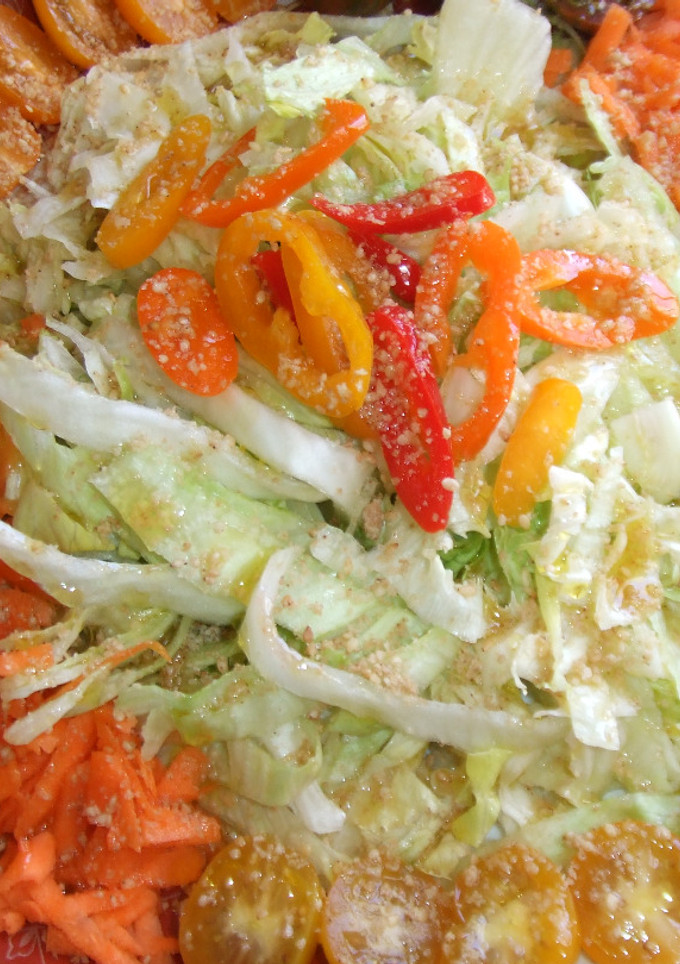 Una foto de Ensalada de colores
