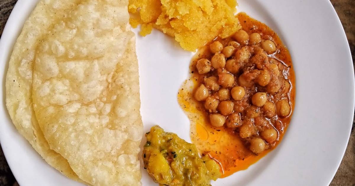 Halwa puri channay tarkari Recipe by Saima Sameer Ali - Cookpad