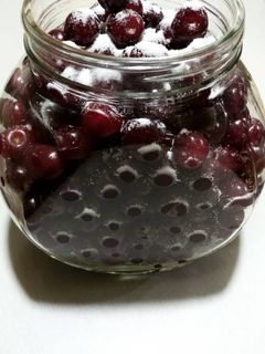 عکسی از دستور ترشی آلبالو