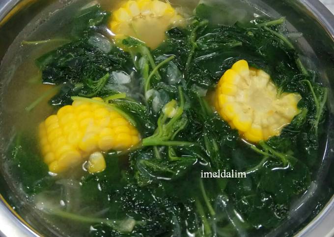 Cara Gampang Menyiapkan Sayur Bening Bayam Jagung yang Sempurna